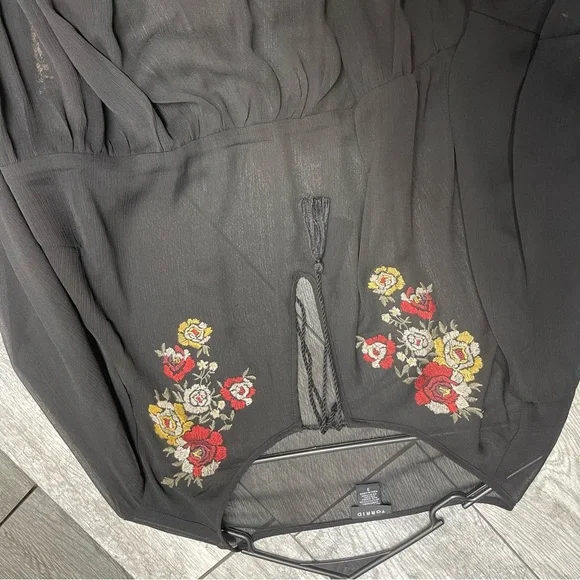 Torrid embroidered chiffon bell sleeve blouse  3X - Picture 8 of 10